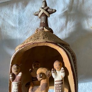 Vintage Mexican pottery Nativity folk art